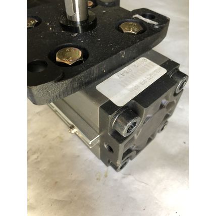 NEW SMC CDRA1FS63-90C PNEUMATIC ROTARY ACTUATOR, 90* ROTATION,TK
