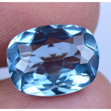 Natural Brazilian Blue Aquamarine 11.20 Ct Oval Cut Loose Gemstone