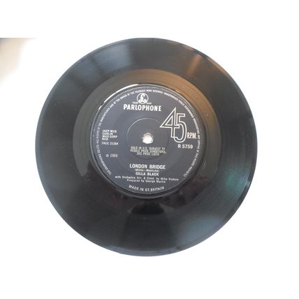 7" 1969,CILLA BLACK.SURROUND YOURSELF WITH SORROW, PARL R 5759.LONDON BRIDGE.NM