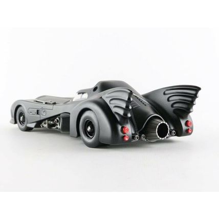 1989 BATMOBILE WITH BATMAN FIGURE - JADA JAD98260 1/24