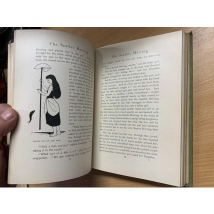 1899 1ST ED EDWARD ABBOTT PARRY "THE SCARLET HERRING" ILLUSTRATED HB BOOK (P3)