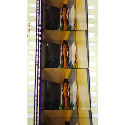 Dancing In The Streets. Bowie /Jagger Pk GB - 009i. 1 STRIP OF 5- 35MM FILMCELLS