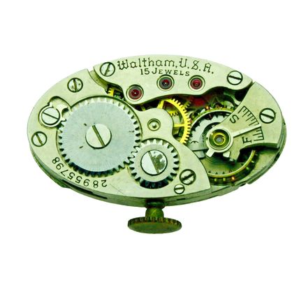 Waltham Model 665 650 15 J Watch Movement Size 6.5 x 11''' = 14.6 x 24.8 mm Runs