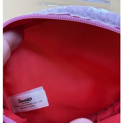 The cutest lightweight adjustable Sanrio 2016 Hello Kitty rare crossbody