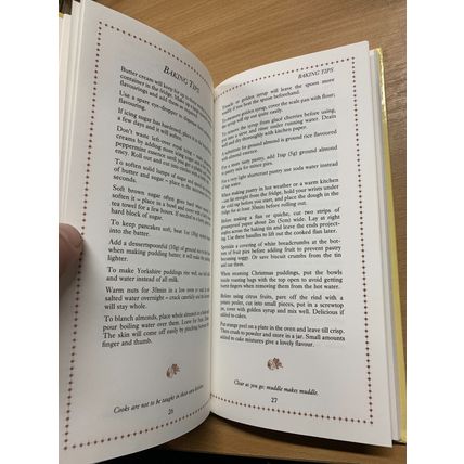 1995 "MARY ROSE'S 1001 COUNTRY HOUSEHOLD HINTS" HARDBACK BOOK (P3)