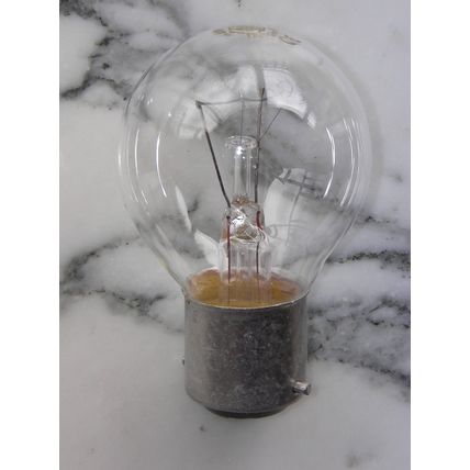 Qty 2 General Electric 60W B22 Clear Classic Light Bulb 660 lumen 240V bulbs