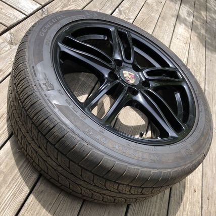 Porsche Panamera 19X9 Black Front Wheel 2010-2016 255/45R19 Altimax RT43 + TPMS