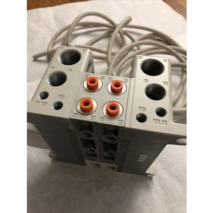 NEW SMC VV5QC41 02N7TFD3 PNEUMATIC VALVE MANIFOLD VQ 4000 8MC SMC 050,VLV,AM