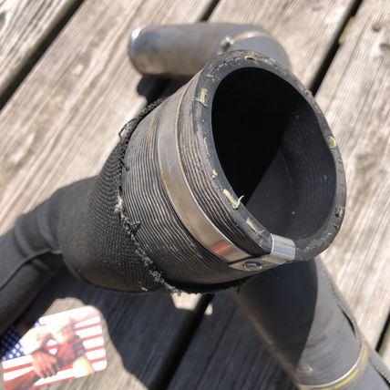 Land Rover LR2 LR038317 Turbo Air Inlet Tube Duct Pipe Hose OEM 2.0L