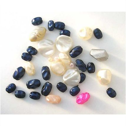 Beads 68 plastic multi colors and shapes kids projects bracelets suncatchers