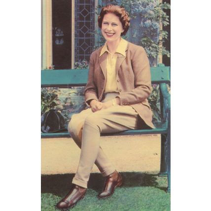 Queen Elizabeth II At Windsor in 1954 Royal Photo Postcard
