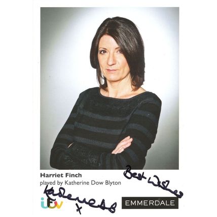 Harriet Finch Katherine Dow Blyton Emmerdale Hand Signed Photo
