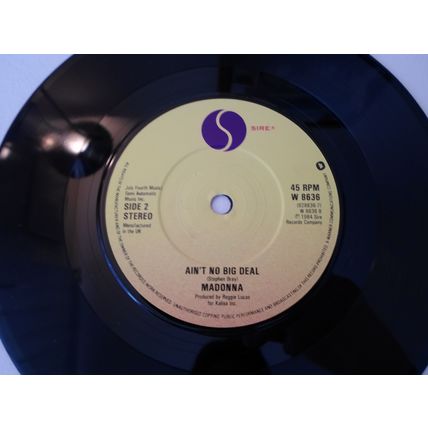 7"MADONNA.1986, PAPA DON'T PREACH.SIRE W8636. BIG DEAL.GLOSSY CARD. NEAR MINT