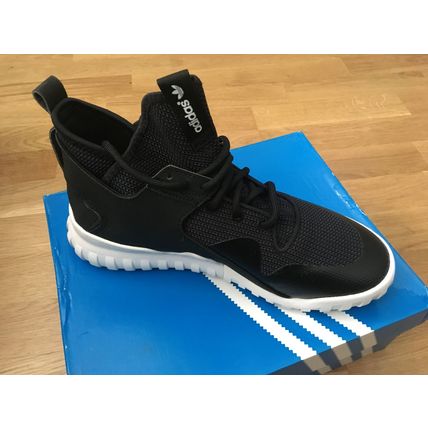 ADIDAS TUBULAR X BLK/WHI UK9