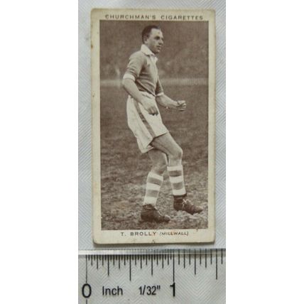 1939 Churchmans Association Footballers 2nd No. 5 T. Brolly, Millwall
