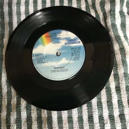 HELEN REDDY - I can't say goodbye to you -Save me - MCA-744 1-25