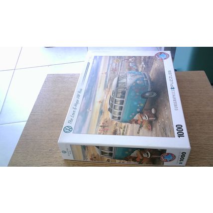 THE LOVE & HOPE VW BUS by Greg Giordano Jigsaw 1000 Piece) Pomegranate