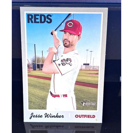JESSE WINKER 2019 TOPPS HERITAGE BASEBALL CARD #380