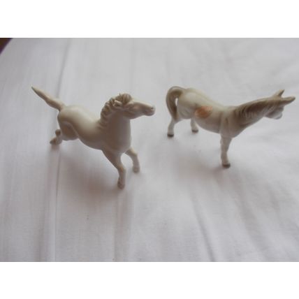 HORSES ONE IS BONE CHINA JAPAN / OTHER NOT SURE (03/08) # # # #