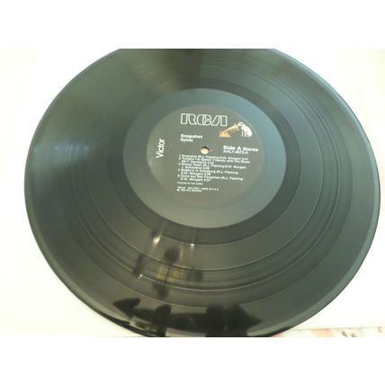 SYLVIA - SNAPSHOT -1983- 10 Track - USA - 12" vinyl LP - RCA VICTOR - AHL1-4672