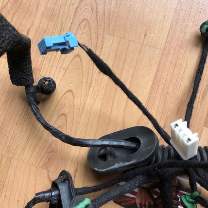 Land Rover LR2 2008-2012 Left Rear Door WIRING HARNESS 7G92-14240 OEM