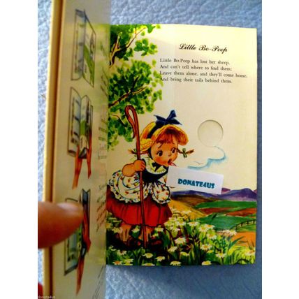 NOS A PEEK-A-BOO BOOK MOTHER GOOSE 1968 PEEPHOLE PICTURE 1968 CHILDRENS BOOK