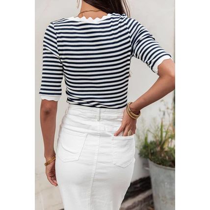 Black Striped Contrast Scallop Trim Half Sleeve T-shirt