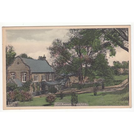 The Shell Museum Glandford Postcard Norfolk GFD15