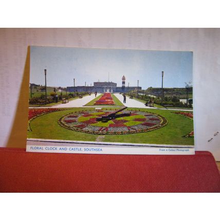 FLORAL CLOCK & CASTLE, SOUTHSEA, HAMPSHIRE unused vintage postcard =