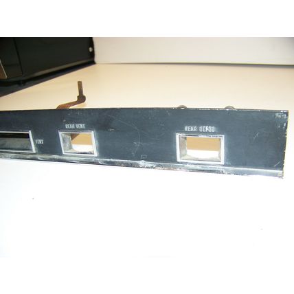 1967 CHRYSLER NEWPORT CUSTOM VENT, REAR VENT, REAR DEFOG BEZEL OEM #30503C
