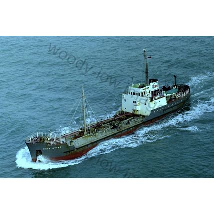 FF062 - Esso Oil Tanker - Esso Hythe - 6x4 photograph from Fotoflite Negative