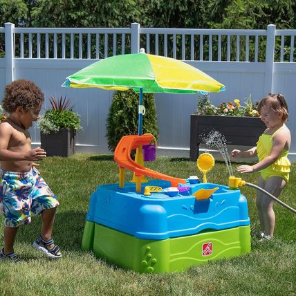 Step2 Waterpark Wonders Two-Tier Water Table, Kids Water Activity Sensory Playse