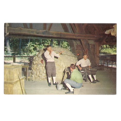 GLASS MAKING, JAMESTOWN, VIRGINIA, USA. unused vintage postcard =