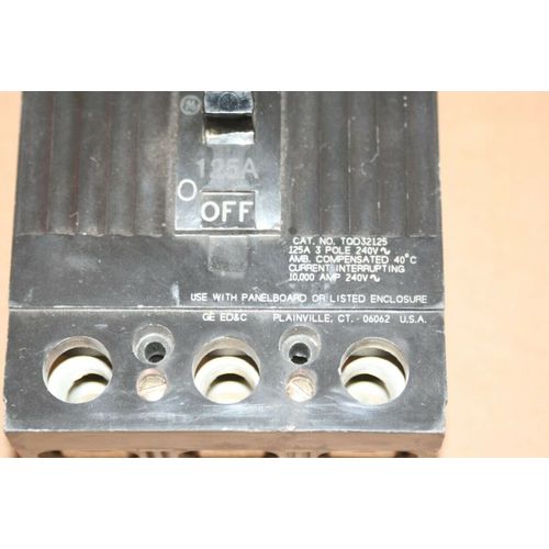 General Electric GE TQD32125 Circuit Breaker 3 Pole 125 Amp 240VAC