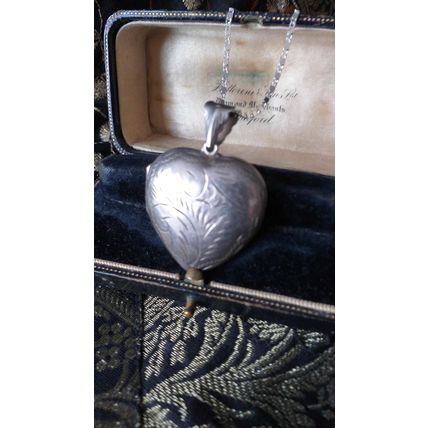 Vintage 1960-s 925 Large Silver Heart Locket Pendant with Pictures on Chain.