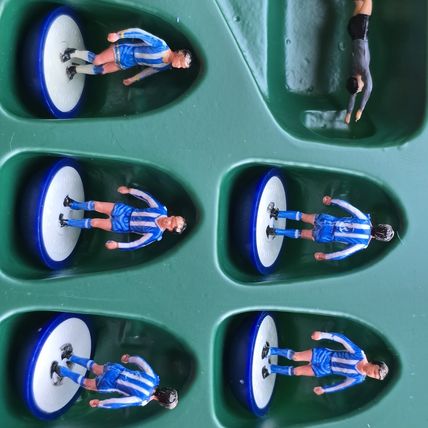 Subbuteo lw team NUMBER 487 BRIGHTON STOCKPORT COLCHESTER TEAM IN LABEL BOX