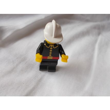 LEGO / MINNIFIGURE FIRE FIGHTER WHITE HELMET (02/01) FREE POSTAGE