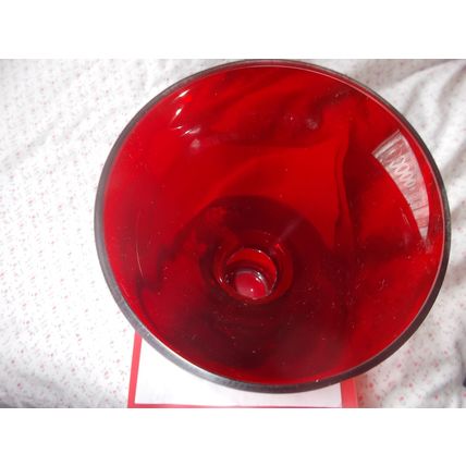 VASE RED GLASS SHAPED (23/01)
