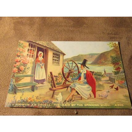 Valentines Postcard - Traditional Welsh Dressed Ladies - Spinning Wheel A1828