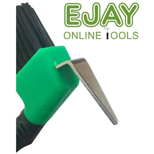 7in Multi-Purpose Nylon Brush With Metal Pick
