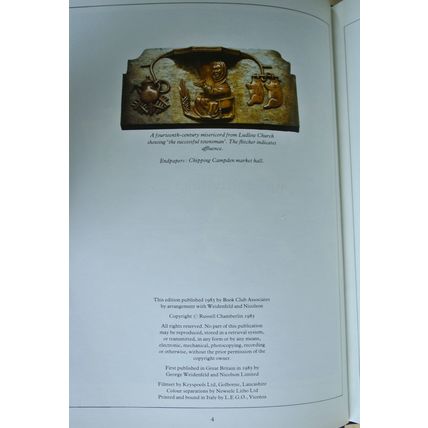 Russell Chamberlin – English Market Towns (Guild Publishing) [Hardback]