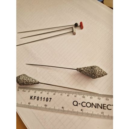 VINTAGE HAT PINS - Large