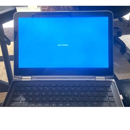 HP Pavilion x360 Convertible Laptop Excellent Condition w/Carrying Case College