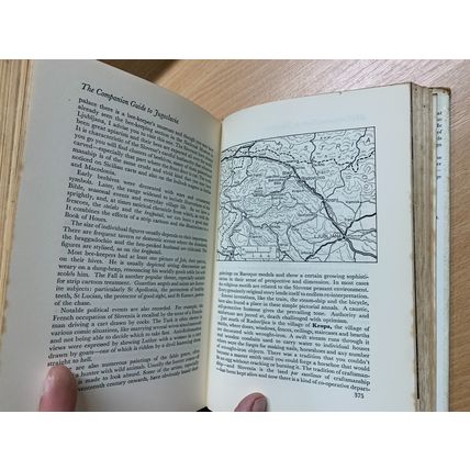 1968 "THE COMPANION GUIDE TO JUGOSLAVIA" TRAVEL VINTAGE HARDBACK BOOK (P5)