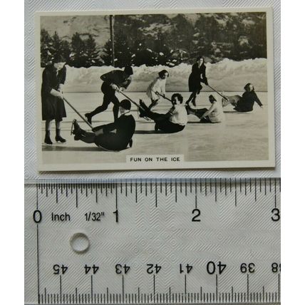 1937 Senior Service Winter Scenes No. 25 Fun on the Ice, Murren, Switzerland