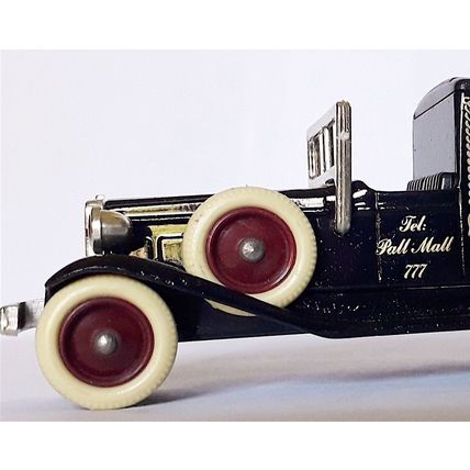 BOXED MODEL VAN * LORD TED CIGARS * PACKARD 1936 - LLEDO 1990 - VERY GOOD