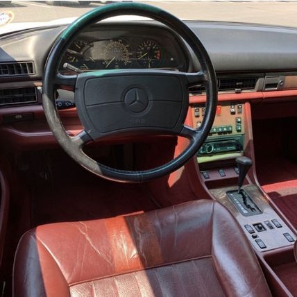 1986 Mercedes-Benz 560SEL