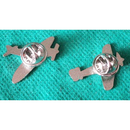 New WW2 WWII RAF Spitfire & Hurricane Military Aircraft Metal Enamel Badges Pair