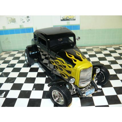 1/18 (IBWB ) 1932 Ford highboy , no box