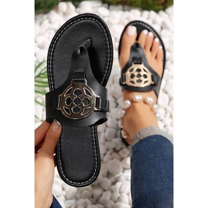 Black Metal Décor Leather Thong Slippers
